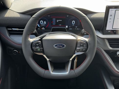 New 2026 Ford Explorer ST-Line w/ ST-Line Street Pack image 15