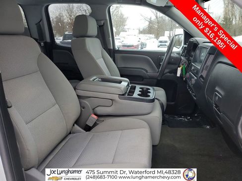 Used 2018 Chevrolet Silverado 1500 Custom w/ Custom Value Package image 25