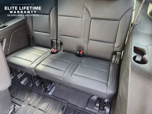 Used 2022 Chevrolet Tahoe Z71 w/ Z71 Off-Road Package AWD/4WD image 29