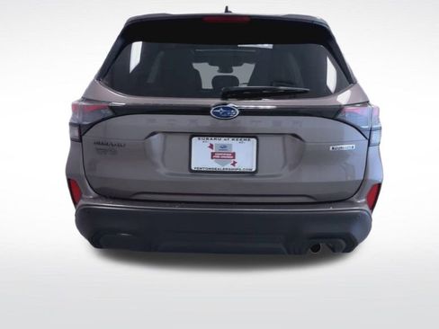 Certified 2025 Subaru Forester Touring image 9