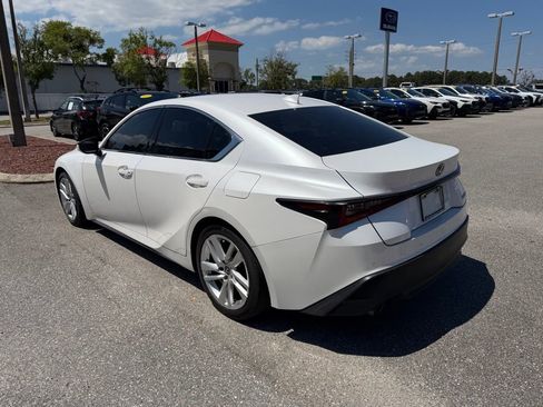 Used 2023 Lexus IS 300 w/ Comfort Package RWD image 7