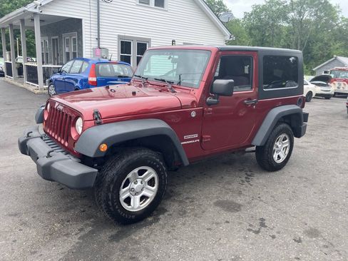 Used 2013 Jeep Wrangler Sport w/ Connectivity Group AWD/4WD image 11
