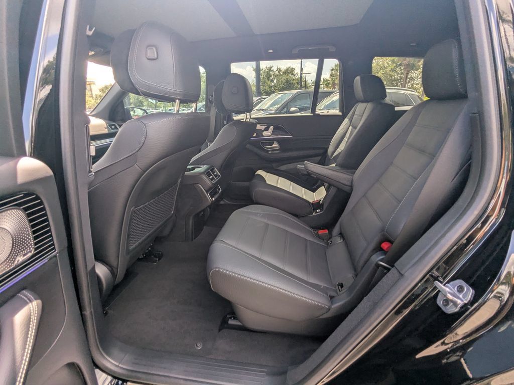 Certified 2025 Mercedes-Benz GLS 580 4MATIC image 27