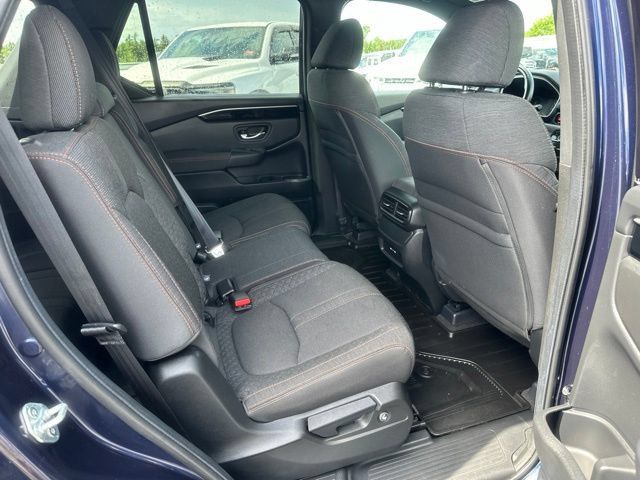 Used 2025 Honda Pilot Sport image 10