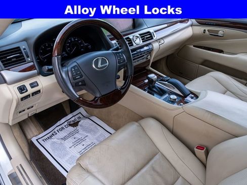 Used 2017 Lexus LS 460 image 16