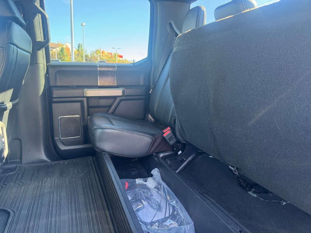 Used 2022 Ford F350 Lariat w/ Tremor Off-Road Package AWD/4WD image 29