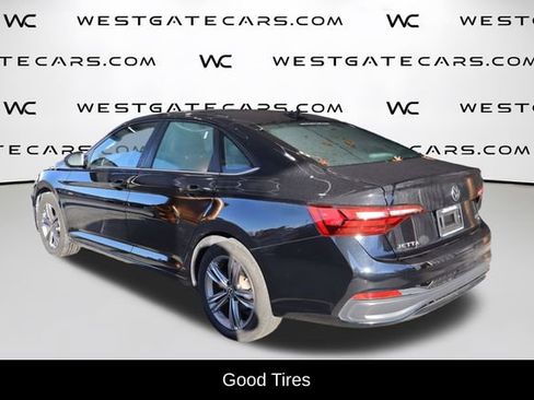 Used 2022 Volkswagen Jetta SE image 5