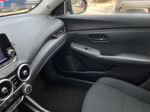 Used 2025 Nissan Sentra S image 37