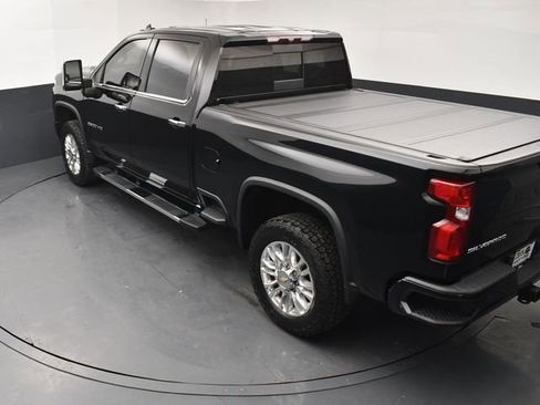 Used 2022 Chevrolet Silverado 2500 High Country w/ Z71 Off-Road Package AWD/4WD image 16