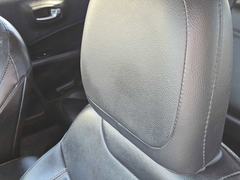 Used 2020 Jeep Compass Limited image 15