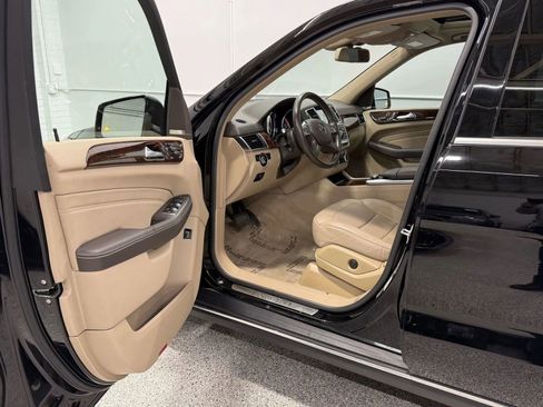 Used 2014 Mercedes-Benz ML 350 4MATIC w/ Premium 1 Package image 10