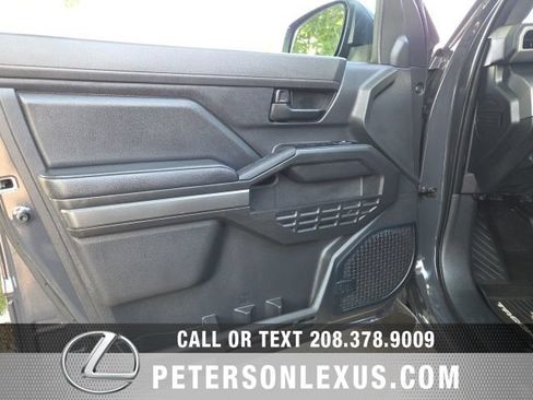 Used 2024 Toyota Tacoma SR5 AWD/4WD image 18