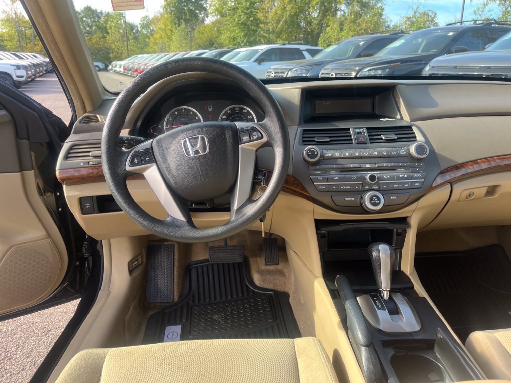 Used 2009 Honda Accord EX image 30