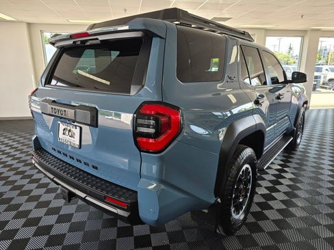 Used 2025 Toyota 4Runner TRD Off-Road AWD/4WD image 3
