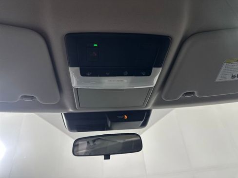 Used 2024 Mitsubishi Outlander SE Black Edition image 24