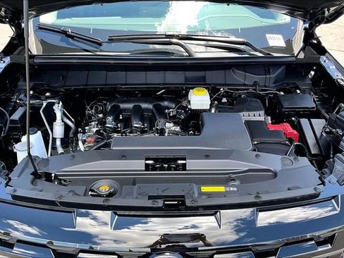 New 2026 Nissan Pathfinder SV image 11