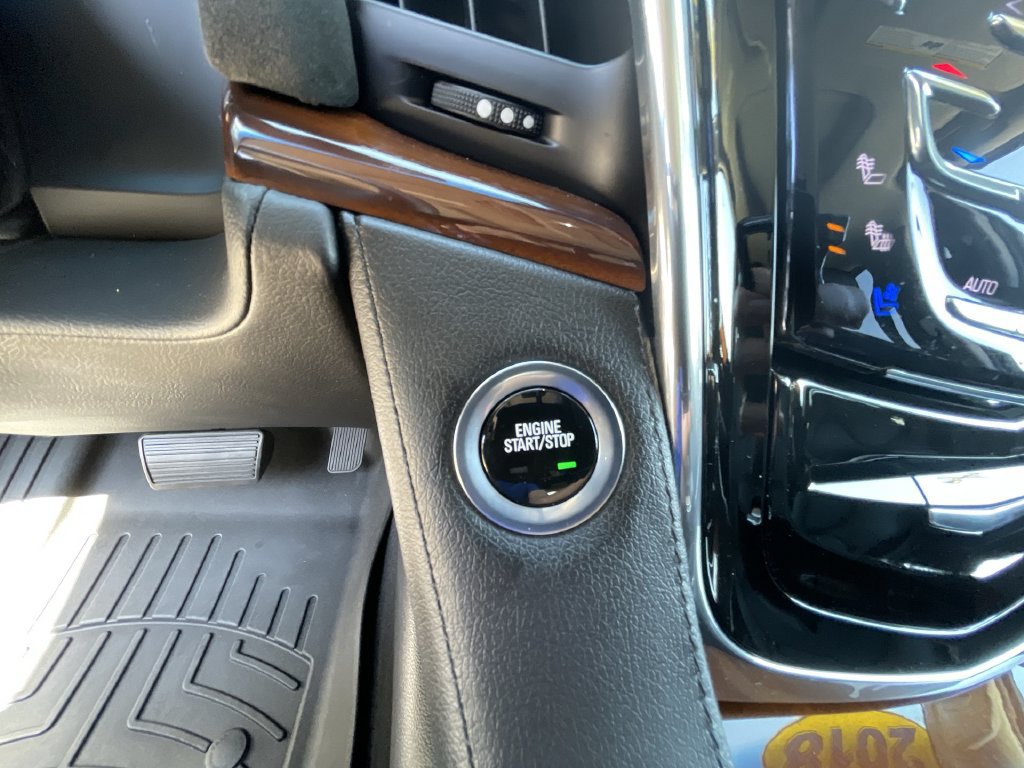 Certified 2018 Cadillac Escalade Premium Luxury AWD/4WD image 16