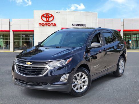 Used 2021 Chevrolet Equinox LS w/ LS Convenience Package FWD image 1