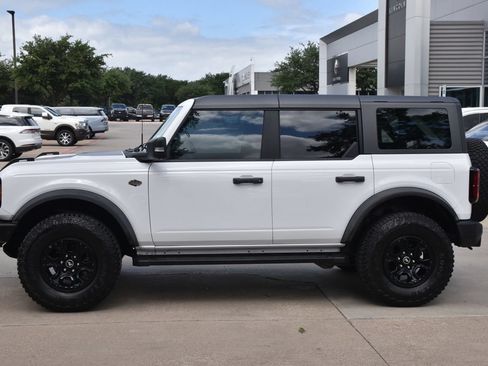 Certified 2024 Ford Bronco Wildtrak AWD/4WD image 12