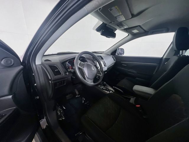 Used 2025 Mitsubishi Outlander Sport AWD image 18