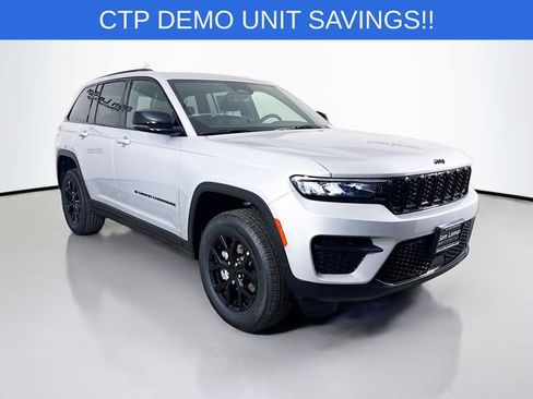 New 2025 Jeep Grand Cherokee Altitude image 1