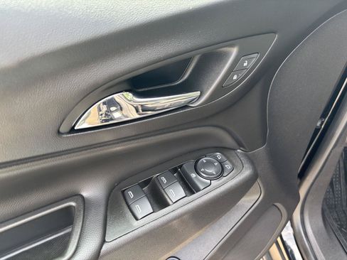 Used 2024 Chevrolet Equinox LT w/ LPO, Floor Liner Package AWD/4WD image 15