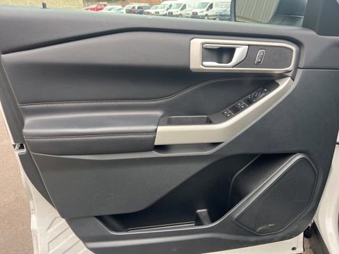 Used 2023 Ford Explorer XLT w/ Equipment Group 202A image 21