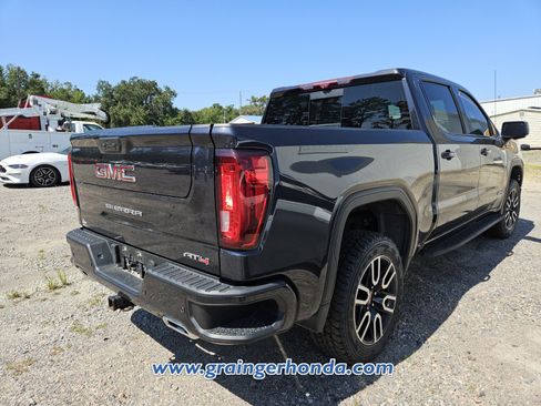 Used 2023 GMC Sierra 1500 AT4 w/ AT4 Premium Package AWD/4WD image 6