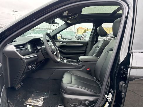 New 2026 Jeep Grand Cherokee Limited image 19