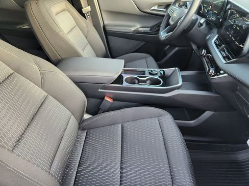 New 2026 Chevrolet Equinox LT w/ LPO, Floor Liner Package FWD image 10