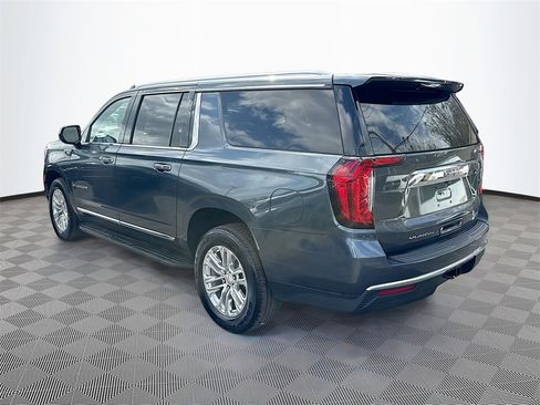 Used 2021 GMC Yukon XL SLT image 8