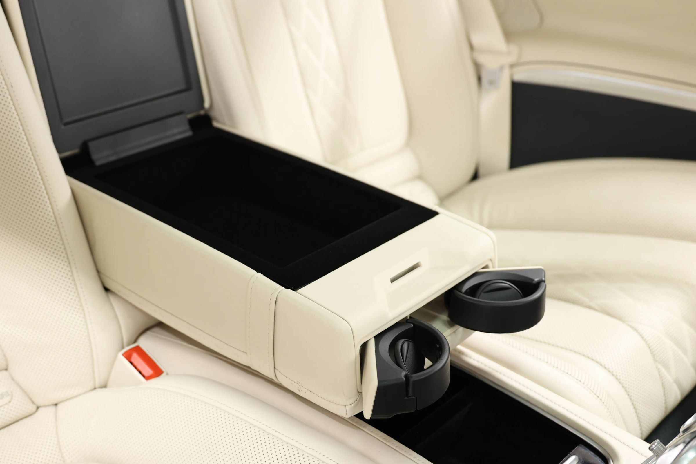 Used 2019 Mercedes-Benz S 560 4MATIC Coupe image 65
