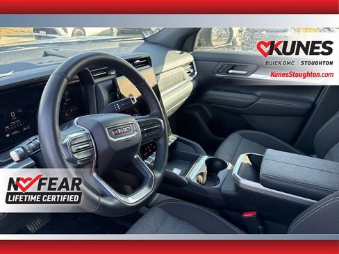 Used 2025 GMC Terrain Elevation image 21