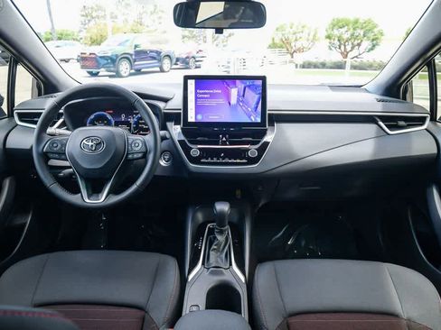 Used 2026 Toyota Corolla SE FWD image 14