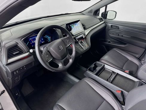 Certified 2023 Honda Odyssey Sport image 9