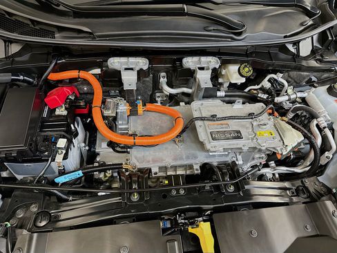 Used 2023 Nissan Ariya AWD image 36