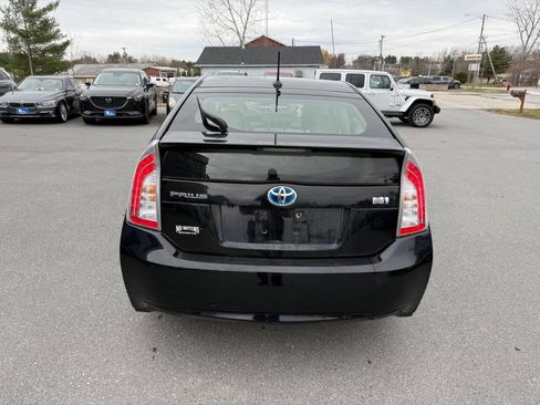 Used 2013 Toyota Prius Four w/ Deluxe Solar Roof Pkg image 5