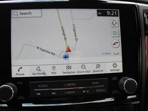 Used 2023 Nissan Titan PRO-4X w/ Pro-4x Convenience Package image 9