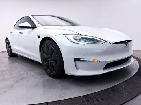 Used 2022 Tesla Model S image 10