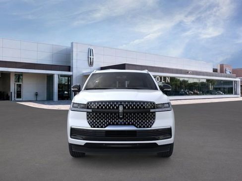 New 2026 Lincoln Navigator Reserve AWD/4WD image 7