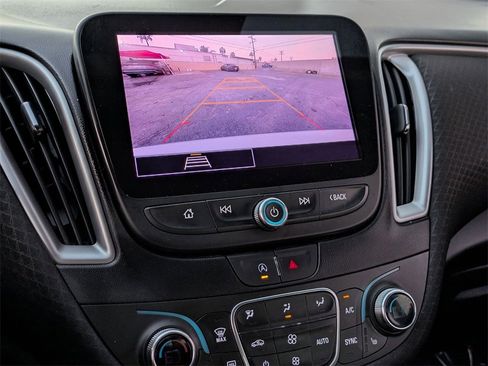 Used 2024 Chevrolet Malibu LT image 16