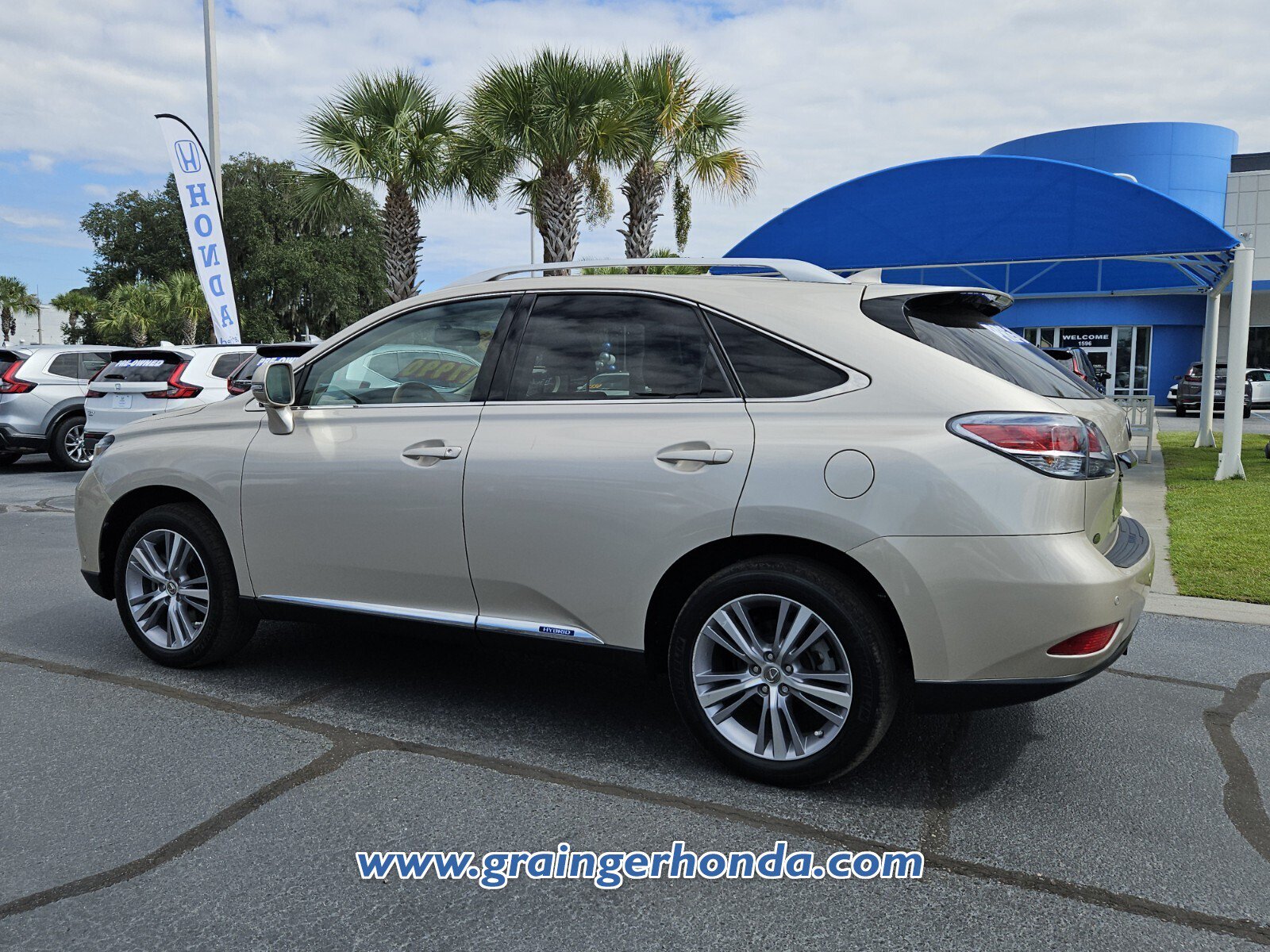 Used 2015 Lexus RX 450h AWD image 3