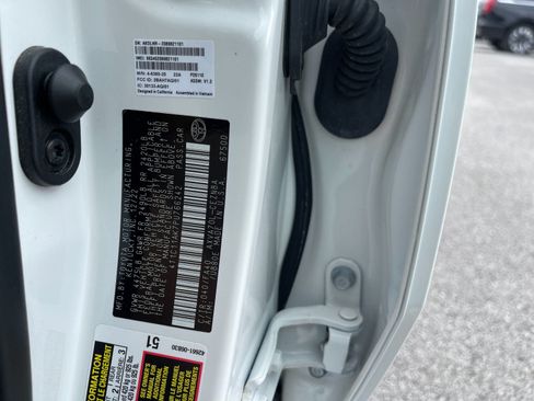 Used 2023 Toyota Camry LE FWD image 30