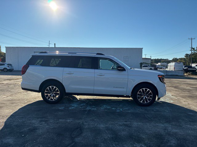 Used 2025 Ford Expedition Max Platinum AWD/4WD image 2