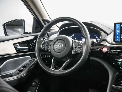 Used 2025 Acura MDX SH-AWD w/ Technology Package image 17