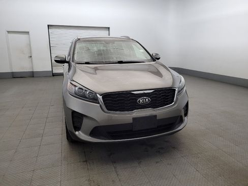 Used 2019 Kia Sorento LX w/ LX Convenience Package image 14