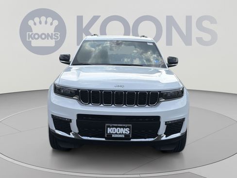 Used 2024 Jeep Grand Cherokee L Limited w/ Luxury Tech Group II AWD/4WD image 11