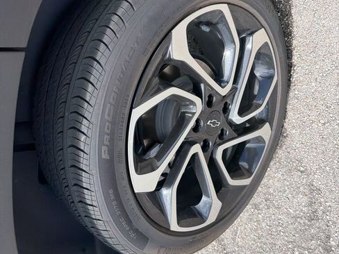 Used 2025 Chevrolet Trax RS w/ Driver Confidence Package image 5