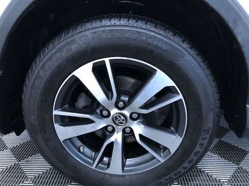 Used 2016 Toyota RAV4 XLE image 16