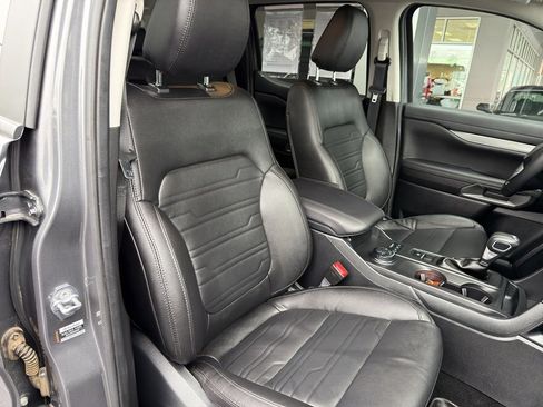 Certified 2025 Ford Ranger Lariat w/ FX4 Off-Road Package image 10